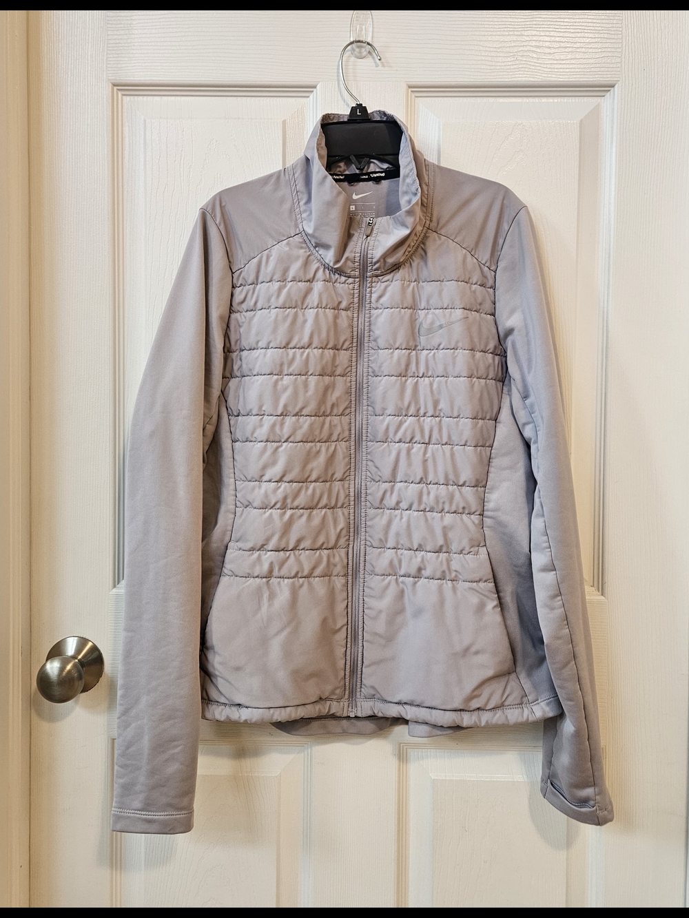 Nike Light Gray Women's Running Quilted Jacket - Size Large